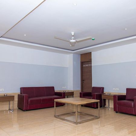 Hotel Royal Park نيلور المظهر الخارجي الصورة